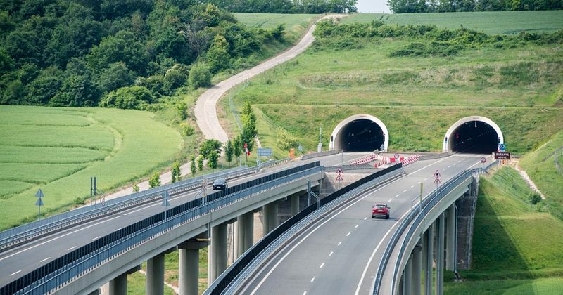 Az M6-os autópálya alagútja: MTI / Sóki Tamás