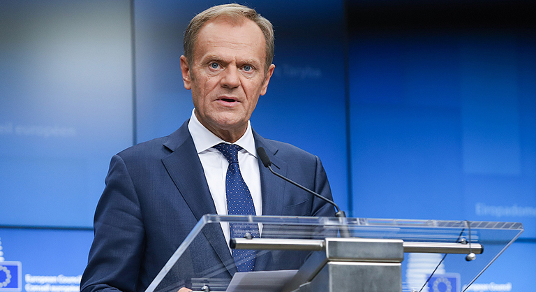 Donald Tusk súlyos veszélyekre figyelmeztette Európát