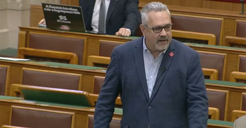 Friss: Arató Gergely úgy kiosztotta a jobboldalt a parlamentben, hogy Kövér László bajsza is megdermedt tőle (+videó)