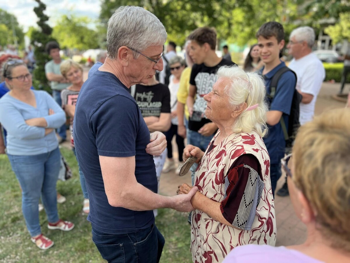 Gyurcsány Ferenc is az utcára vonul a párt aktivistáival