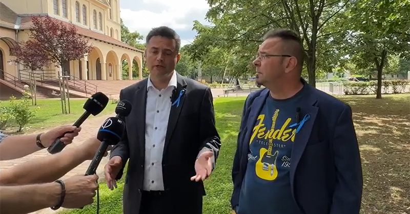 Erre nincsenek szavak: A fideszes jelölt a riválisát fojtogatta az éjjel Hódmezővásárhelyen (+videó)