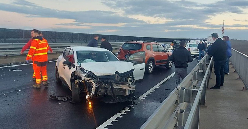 Most érkezett: Karambol történt az M5-ös autópályán, teljes az útzár