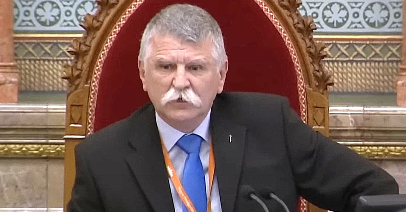 Ezt nézd: Brutális „meglepetéssel” készült Kövér László a füstgyertyázó képviselőknek