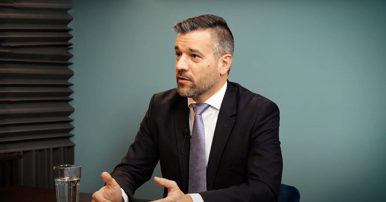 Kemény pofonba szaladt bele a magyar kormány: Az USA csúnyán lepattintotta Orbán kormánybiztosát