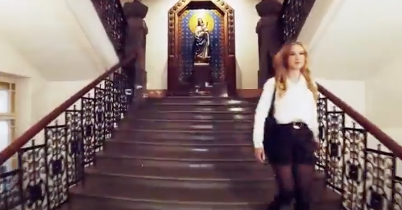 Döntött a bíróság: A Pázmány Péter Katolikus Egyetemnek vissza kell vennie a kirúgott docensét