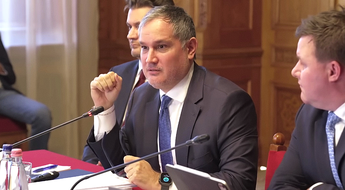 Figyelmeztetést adott ki az állami hivatal: Gyengült a forint hétfőn