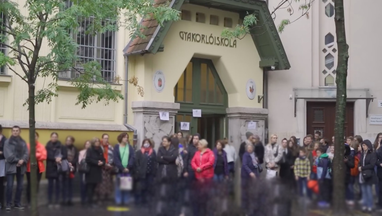 Rendkívüli lépést tett a Fazekas Mihály Gimnázium a keddi tűz után