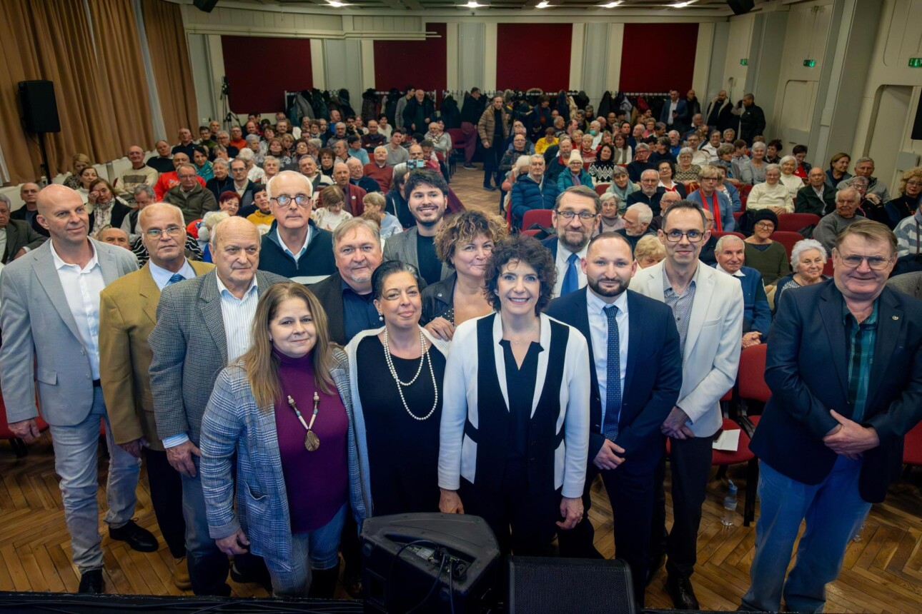 „Küldj erős baloldalt a Parlamentbe!” – Nagyszabású országos kampányt indítanak Dobrev Kláráék